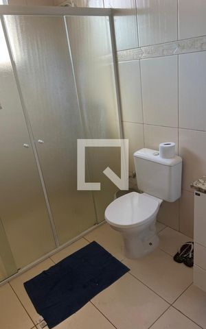 Casa à venda com 240m², 3 quartos e 4 vagas Casa à venda com 240m², 3 quartos e 4 vagasBanheiro