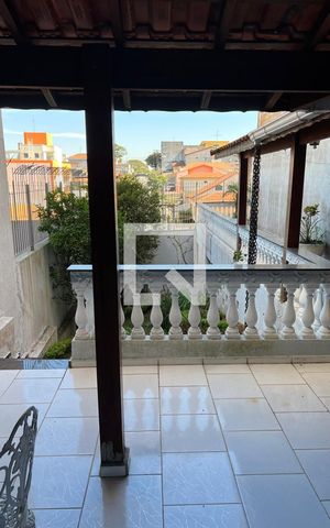Casa à venda com 240m², 3 quartos e 4 vagas Casa à venda com 240m², 3 quartos e 4 vagasÁrea Externa