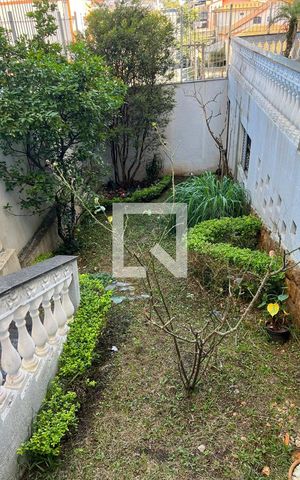 Casa à venda com 240m², 3 quartos e 4 vagas Casa à venda com 240m², 3 quartos e 4 vagasÁrea Externa