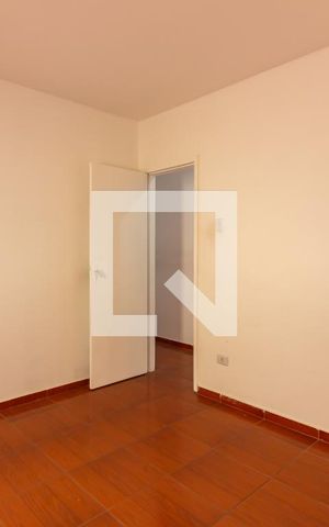 Casa à venda com 300m², 5 quartos e 6 vagas Casa à venda com 300m², 5 quartos e 6 vagasQuarto 2