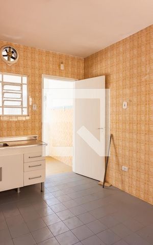 Casa à venda com 300m², 5 quartos e 6 vagas Casa à venda com 300m², 5 quartos e 6 vagasCozinha