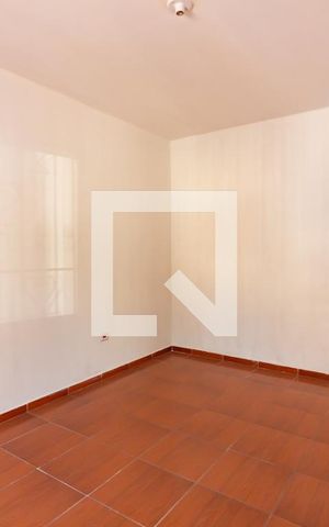 Casa à venda com 300m², 5 quartos e 6 vagas Casa à venda com 300m², 5 quartos e 6 vagasQuarto 3