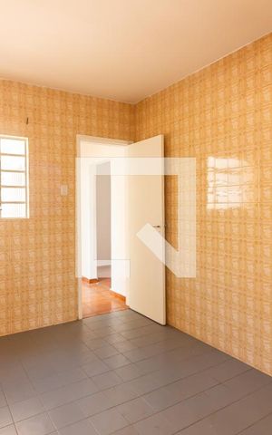 Casa à venda com 300m², 5 quartos e 6 vagas Casa à venda com 300m², 5 quartos e 6 vagasCozinha