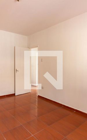 Casa à venda com 300m², 5 quartos e 6 vagas Casa à venda com 300m², 5 quartos e 6 vagasQuarto 3