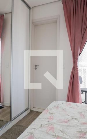 Apartamento à venda com 82m², 3 quartos e 2 vagas Apartamento à venda com 82m², 3 quartos e 2 vagasSuíte