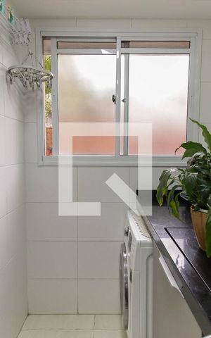 Apartamento à venda com 41m², 2 quartos e sem vaga Apartamento à venda com 41m², 2 quartos e sem vagaÁrea de Serviço