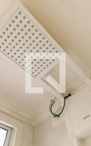 Apartamento à venda com 41m², 2 quartos e sem vaga Apartamento à venda com 41m², 2 quartos e sem vagaBanheiro