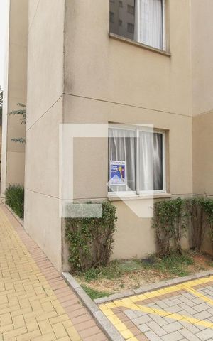 Apartamento à venda com 41m², 2 quartos e sem vaga Apartamento à venda com 41m², 2 quartos e sem vagaJanela + Placa