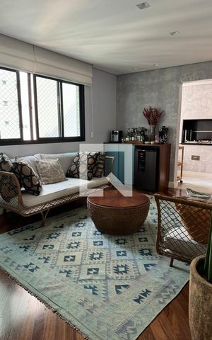 Apartamento à venda com 288m², 4 quartos e 3 vagas Apartamento à venda com 288m², 4 quartos e 3 vagasSala