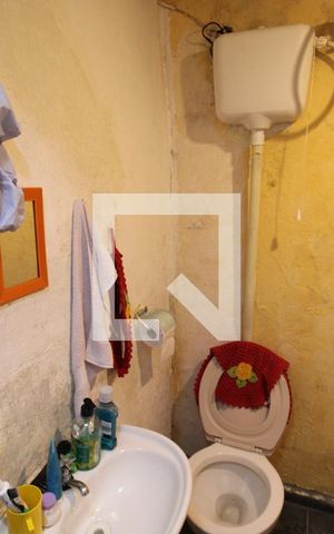 Casa à venda com 145m², 2 quartos e 2 vagasBanheiro 2