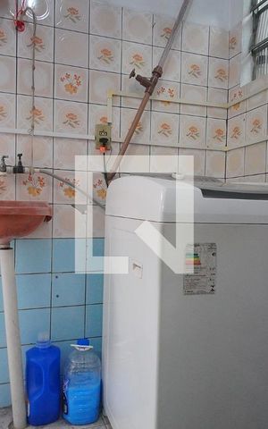 Casa à venda com 270m², 4 quartos e 4 vagas Casa à venda com 270m², 4 quartos e 4 vagasÁrea de Serviço