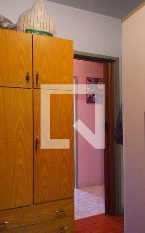 Casa à venda com 270m², 4 quartos e 4 vagas Casa à venda com 270m², 4 quartos e 4 vagasQuarto 2