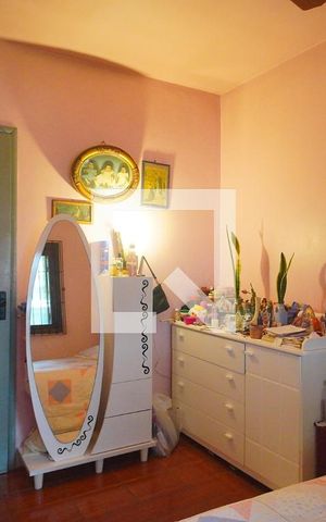 Casa à venda com 270m², 4 quartos e 4 vagas Casa à venda com 270m², 4 quartos e 4 vagasQuarto 1