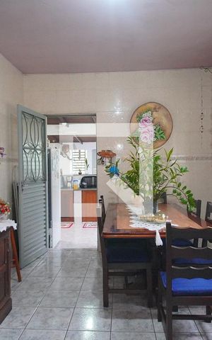 Casa à venda com 270m², 4 quartos e 4 vagas Casa à venda com 270m², 4 quartos e 4 vagasSala de Jantar