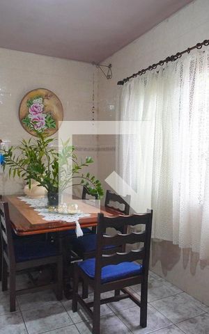 Casa à venda com 270m², 4 quartos e 4 vagas Casa à venda com 270m², 4 quartos e 4 vagasSala de Jantar