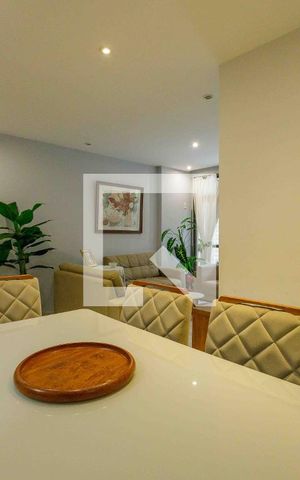 Apartamento à venda com 90m², 3 quartos e 2 vagas Apartamento à venda com 90m², 3 quartos e 2 vagasSala