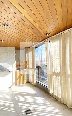 Apartamento para alugar com 82m², 3 quartos e sem vagaVaranda e Churrasqueira