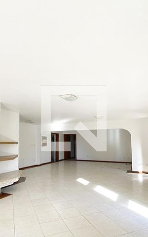 Apartamento para alugar com 82m², 3 quartos e sem vagaSala