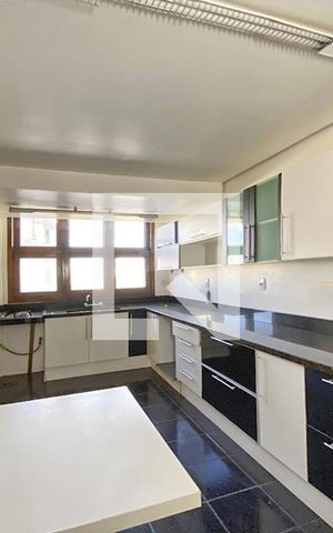 Apartamento para alugar com 82m², 3 quartos e sem vagaCozinha