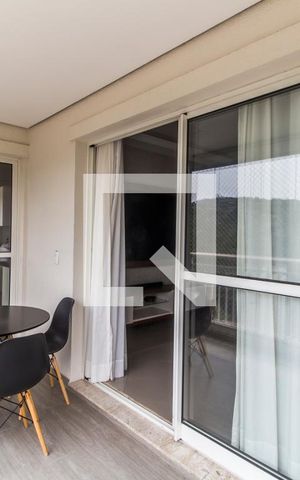 Apartamento para alugar com 110m², 3 quartos e 2 vagas Apartamento para alugar com 110m², 3 quartos e 2 vagasVaranda
