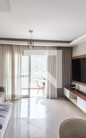 Apartamento para alugar com 110m², 3 quartos e 2 vagas Apartamento para alugar com 110m², 3 quartos e 2 vagasSala de TV