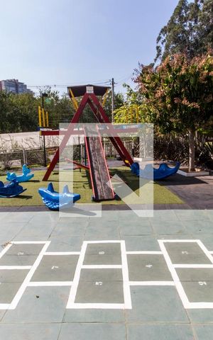 Apartamento para alugar com 110m², 3 quartos e 2 vagasÁrea comum - Playground