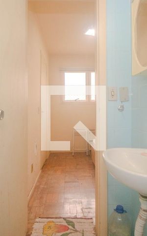 Apartamento à venda com 116m², 3 quartos e 1 vaga Apartamento à venda com 116m², 3 quartos e 1 vagaBanheiro Auxiliar