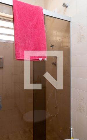 Casa à venda com 150m², 3 quartos e 2 vagasBanheiro da Suíte