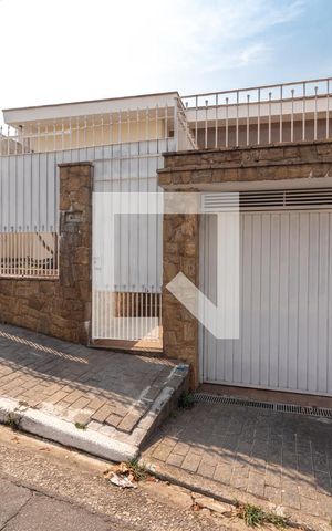 Casa à venda com 150m², 3 quartos e 2 vagasFachada