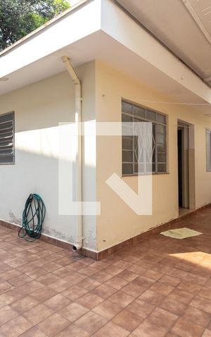 Casa à venda com 150m², 3 quartos e 2 vagasQuintal