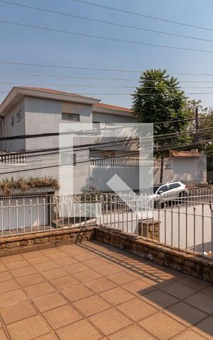 Casa à venda com 150m², 3 quartos e 2 vagasTerraço