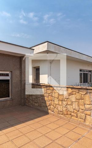 Casa à venda com 150m², 3 quartos e 2 vagasTerraço