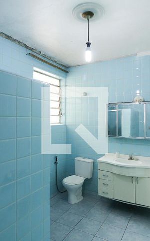 Casa para alugar com 380m², 3 quartos e 4 vagasBanheiro 1