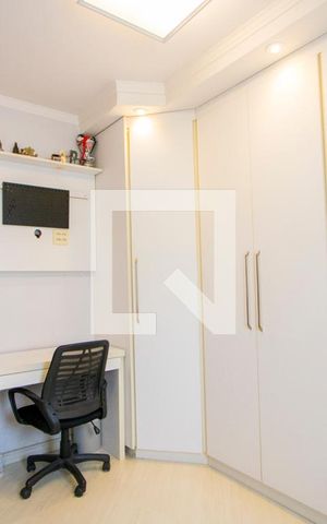 Apartamento à venda com 168m², 2 quartos e 3 vagas Apartamento à venda com 168m², 2 quartos e 3 vagasQuarto 2