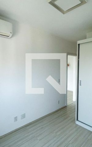 Apartamento à venda com 39m², 1 quarto e 1 vaga Apartamento à venda com 39m², 1 quarto e 1 vagaSuíte