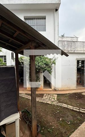Casa à venda com 300m², 2 quartos e 1 vagaÁrea externa