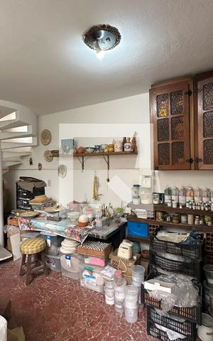 Casa à venda com 300m², 2 quartos e 1 vagaSala/Cozinha Edicula
