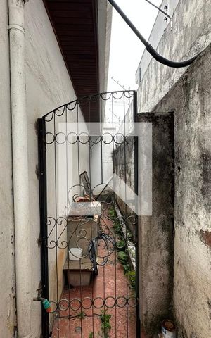 Casa à venda com 300m², 2 quartos e 1 vagaÁrea externa