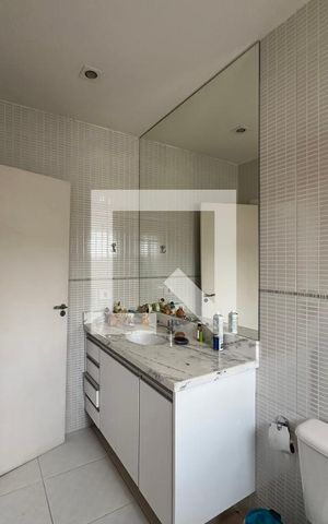 Casa à venda com 300m², 2 quartos e 1 vagaBanheiro da Suíte 1