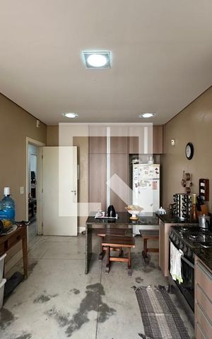Casa à venda com 300m², 2 quartos e 1 vagaCozinha