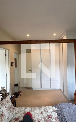 Casa à venda com 300m², 2 quartos e 1 vagaSuíte 2