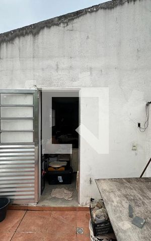 Casa à venda com 300m², 2 quartos e 1 vagaQuarto Edícula