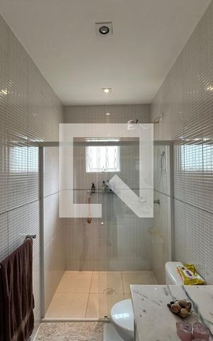 Casa à venda com 300m², 2 quartos e 1 vagaBanheiro da Suíte 2