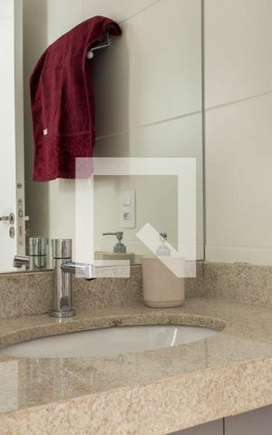 Apartamento para alugar com 57m², 2 quartos e 2 vagas Apartamento para alugar com 57m², 2 quartos e 2 vagasBanheiro da Suíte 1