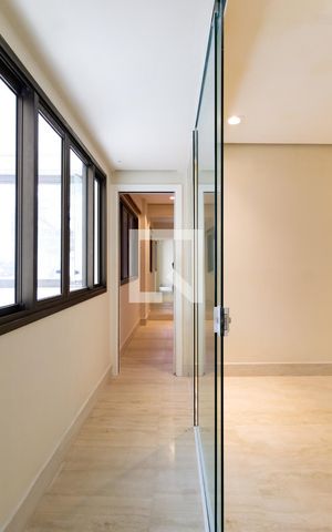 Apartamento para alugar com 96m², 2 quartos e 2 vagas Apartamento para alugar com 96m², 2 quartos e 2 vagasCorredor