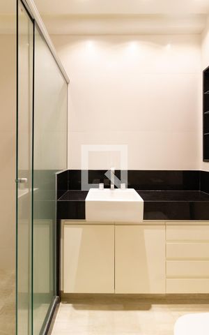 Apartamento para alugar com 96m², 2 quartos e 2 vagas Apartamento para alugar com 96m², 2 quartos e 2 vagasBanheiro da suíte 2