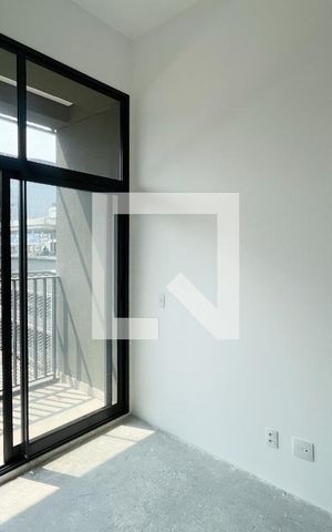 Studio à venda com 35m², 1 quarto e 1 vagaSala