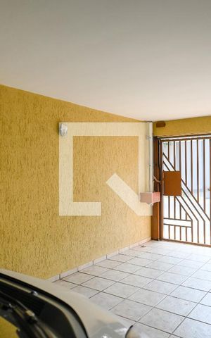 Casa à venda com 216m², 3 quartos e 2 vagas Casa à venda com 216m², 3 quartos e 2 vagasGaragem
