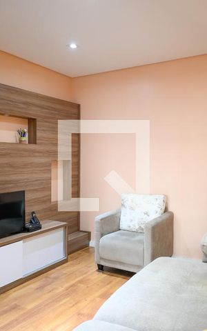 Casa à venda com 216m², 3 quartos e 2 vagas Casa à venda com 216m², 3 quartos e 2 vagasSala
