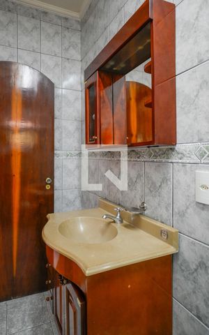 Casa à venda com 216m², 3 quartos e 2 vagas Casa à venda com 216m², 3 quartos e 2 vagasSuite Quarto 3